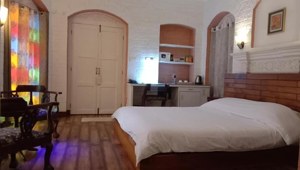 Rose Heritage Home Varanasi Esterno foto